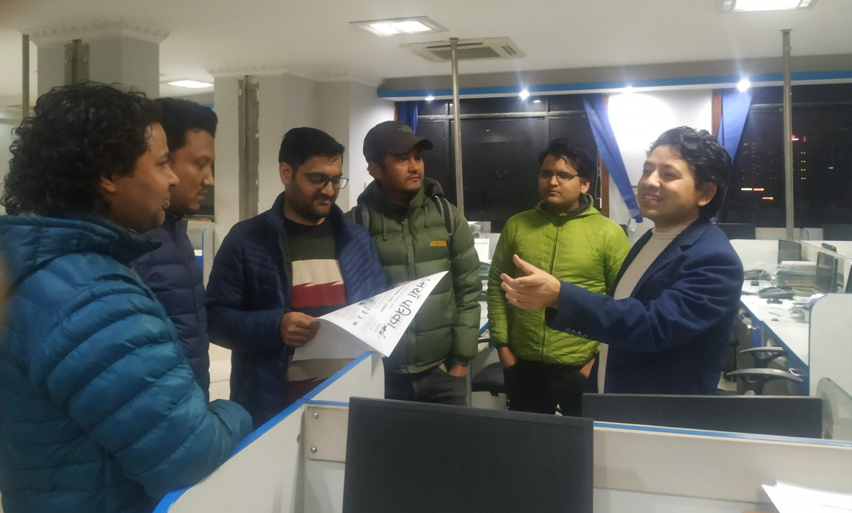 Umesh Chauhan in Night News Desk.jpg